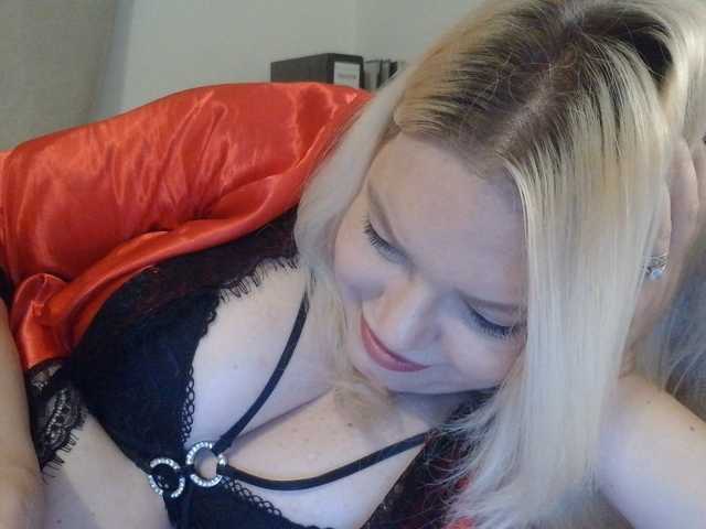Ayse95 live cam preview