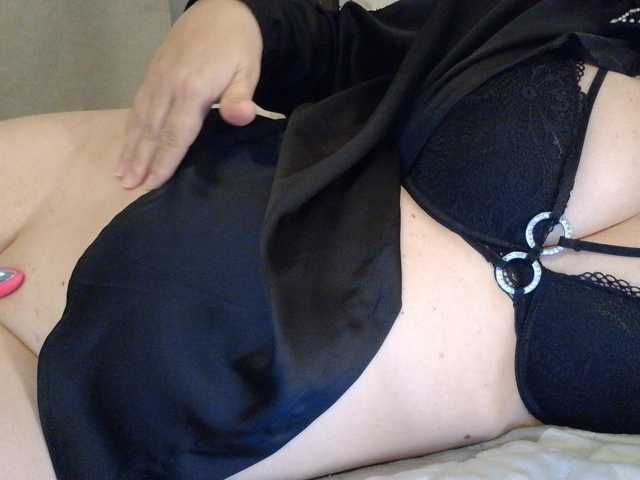 Ayse95 live auf BongaCams