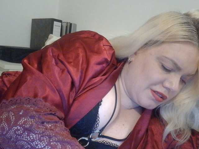 Ayse95 live cam preview