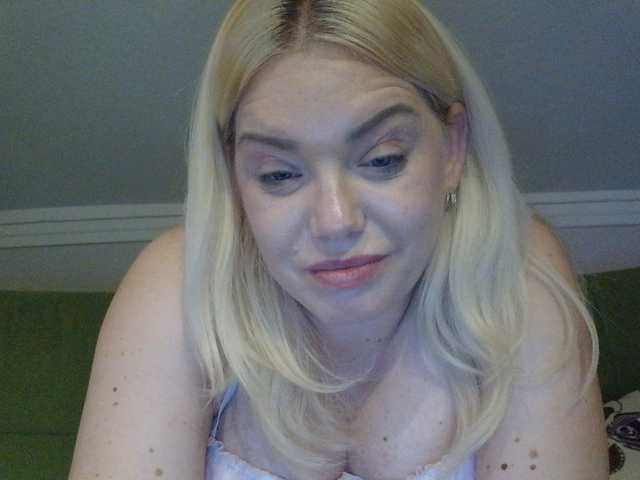 Ayse95 live cam preview