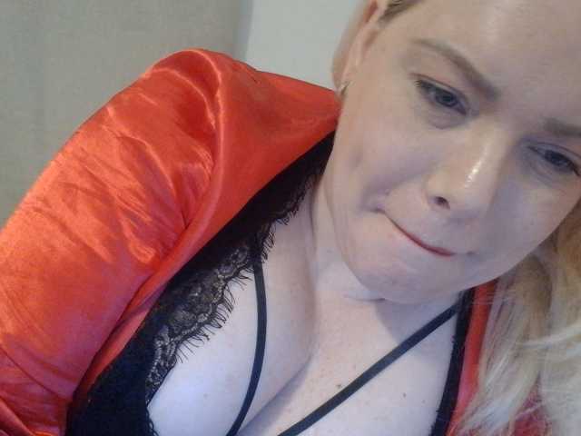 Ayse95 live cam on BongaCams