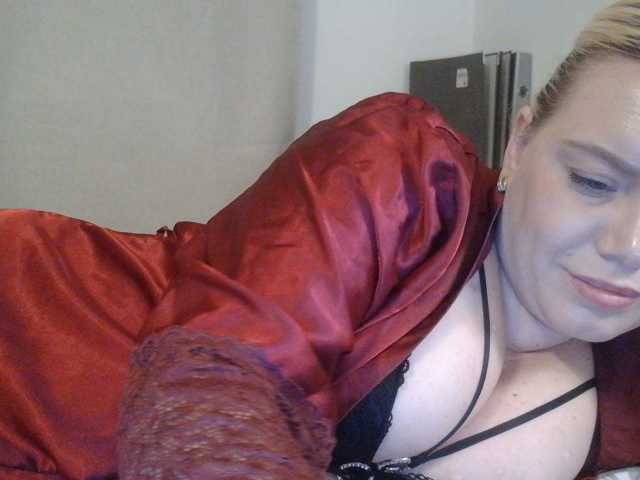 Ayse95 live cam on BongaCams