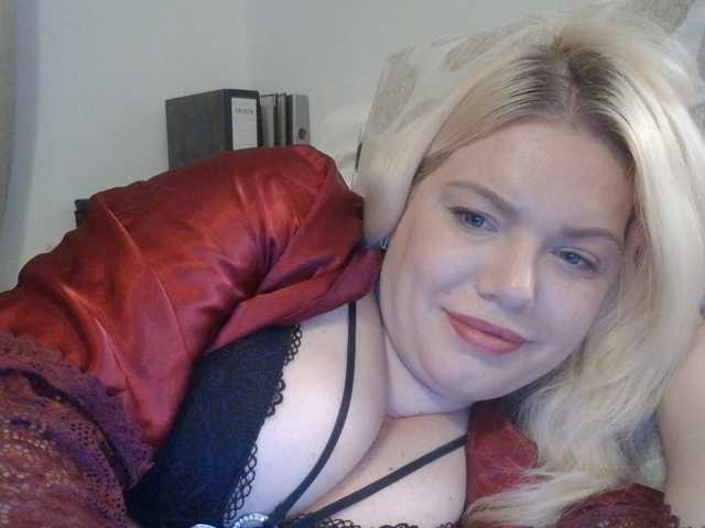 Ayse95 live cam preview