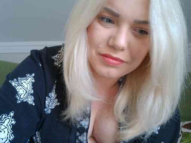 Ayse95 webcam