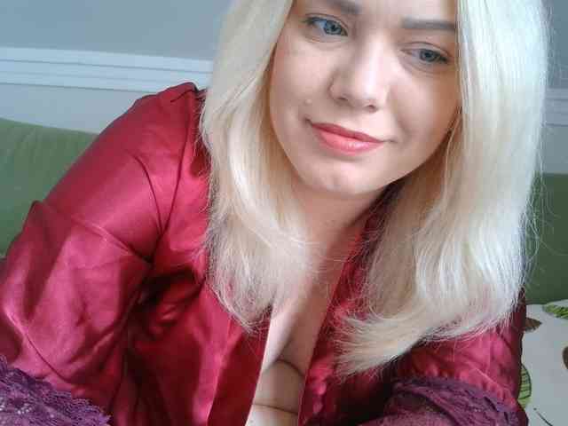 Ayse95 webcam