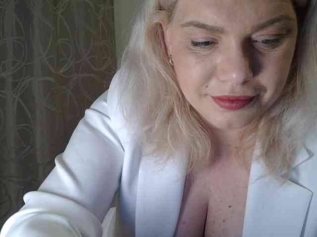 Ayse95 webcam
