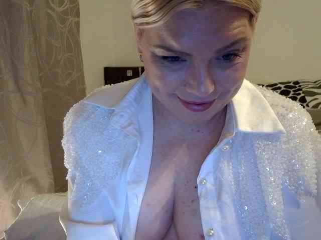 Ayse95 webcam