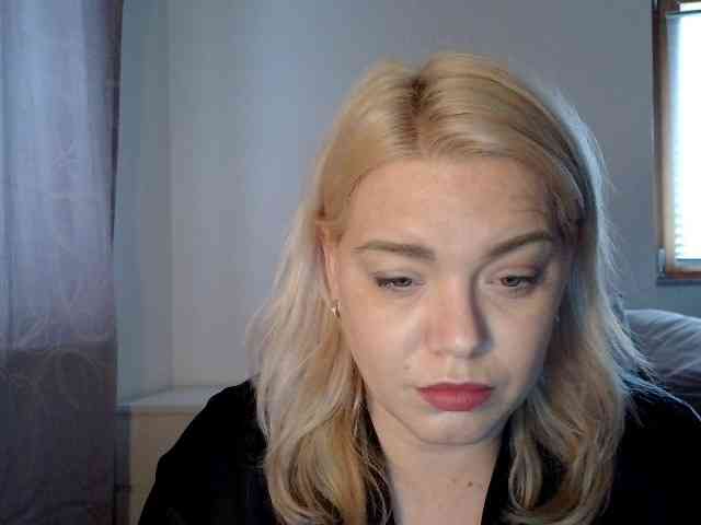Ayse95 webcam