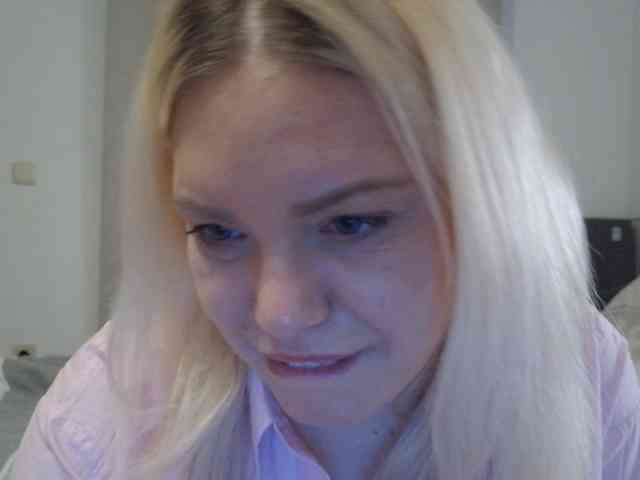Ayse95 webcam