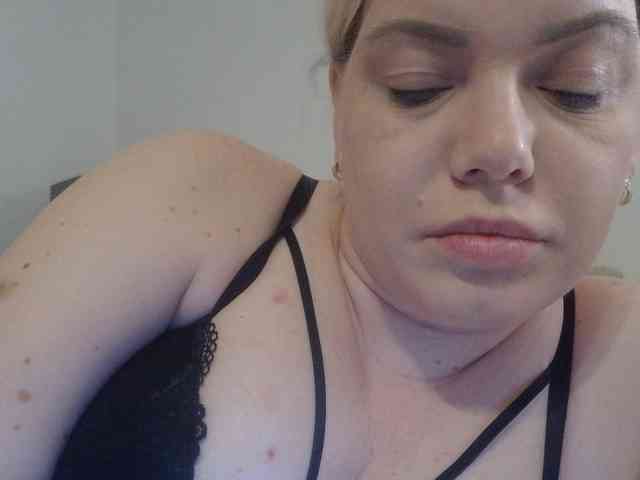 Ayse95 webcam