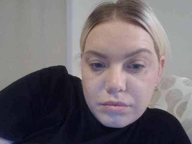 Ayse95 webcam