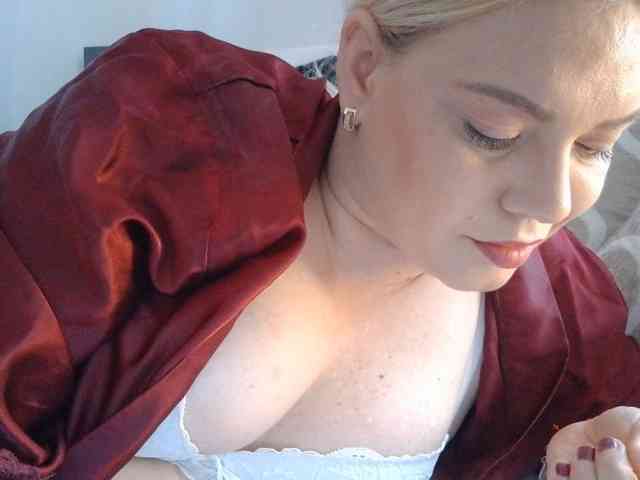Ayse95 webcam