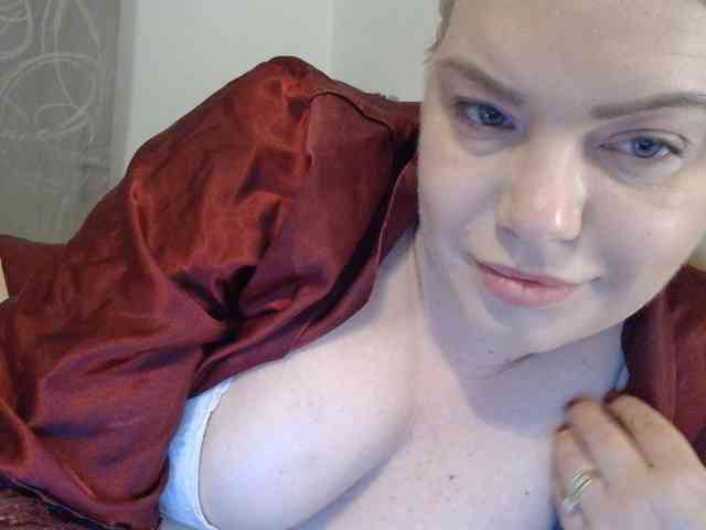 Ayse95 webcam