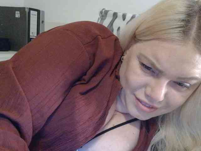 Ayse95 webcam