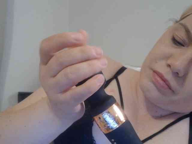Ayse95 webcam
