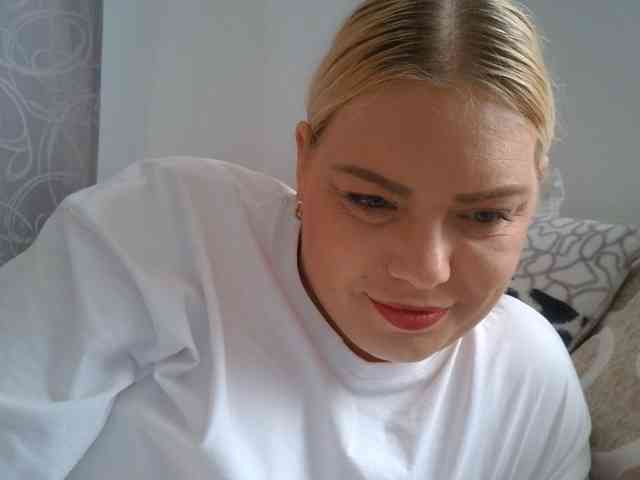 Ayse95 webcam