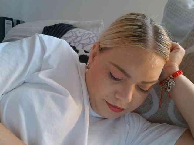 Ayse95 webcam