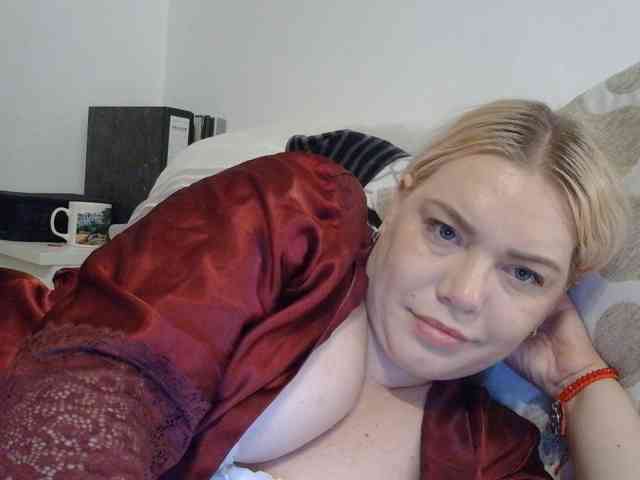Ayse95 webcam