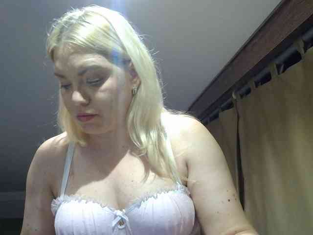 Ayse95 webcam