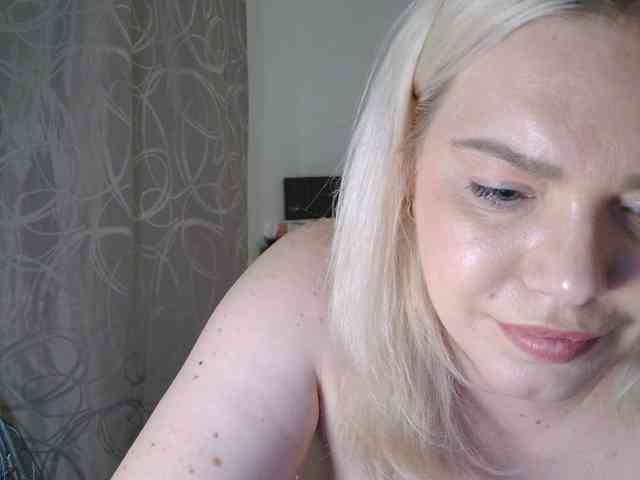Ayse95 webcam