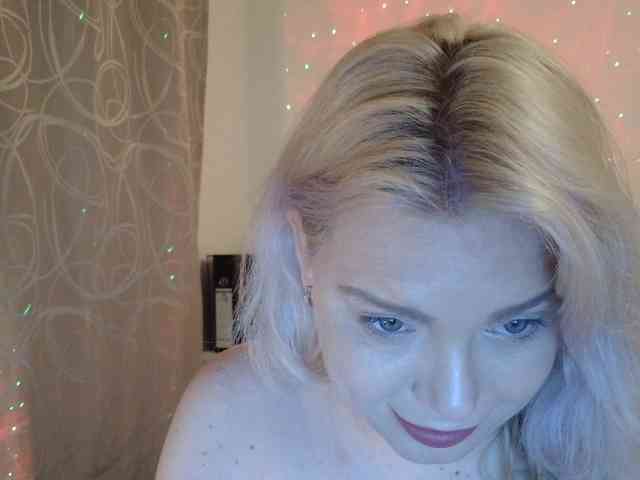 Ayse95 webcam