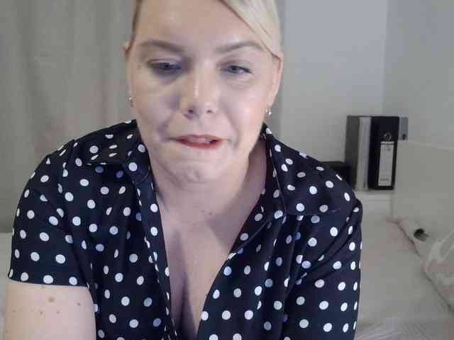 Ayse95 webcam
