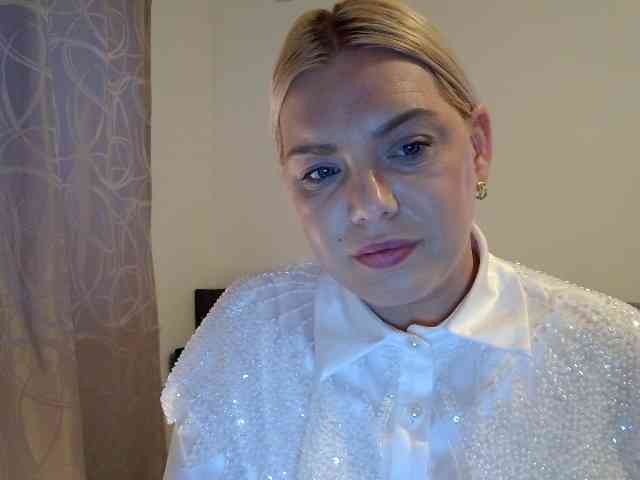 Ayse95 webcam