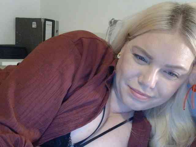 Ayse95 webcam