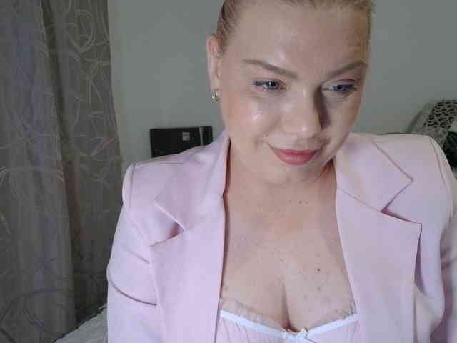 Ayse95 webcam