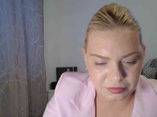 Ayse95 webcam