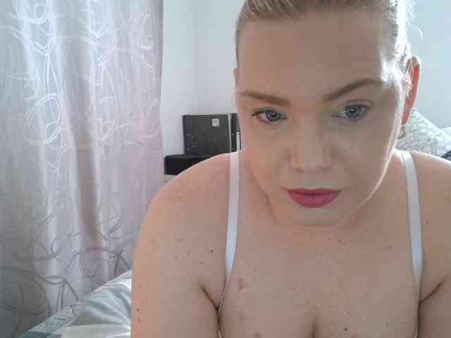 Ayse95 webcam