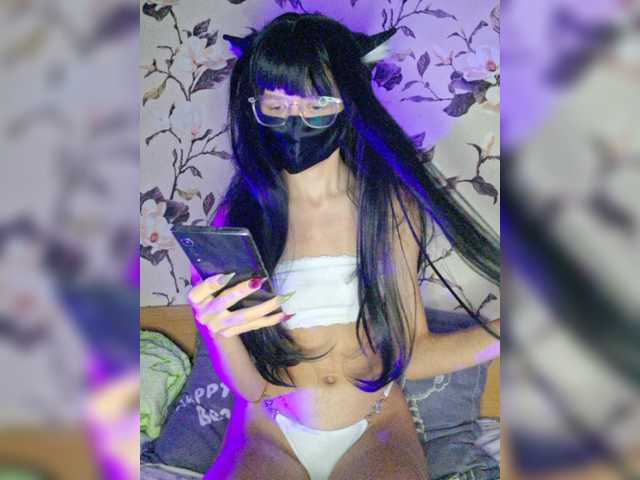 ManyaHots live cam on BongaCams