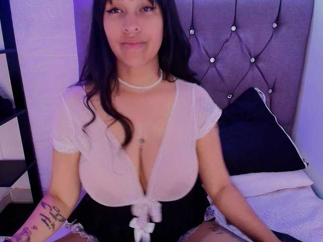 le modèle andrea-lovely1 est en webcam porno dans un show sur le site bongacams, il possède les tags suivants: Latino/Hispanic,Brunette,Shaved