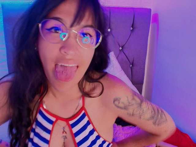 le modèle andrea-lovely1 est en webcam porno dans un show sur le site bongacams, il possède les tags suivants: Latino/Hispanic,Brunette,Shaved
