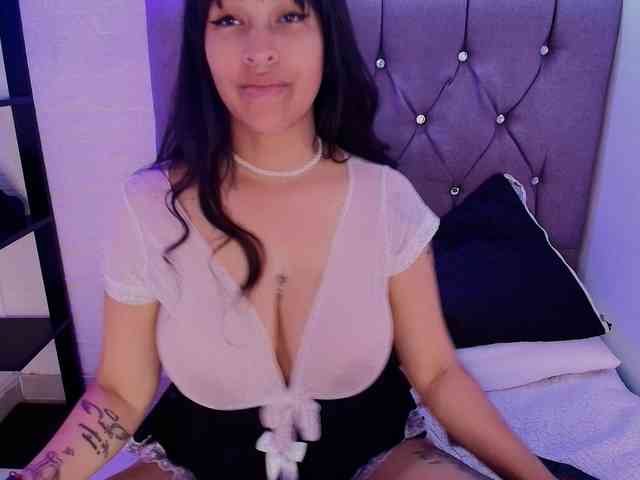 andrea-lovely1 webcam
