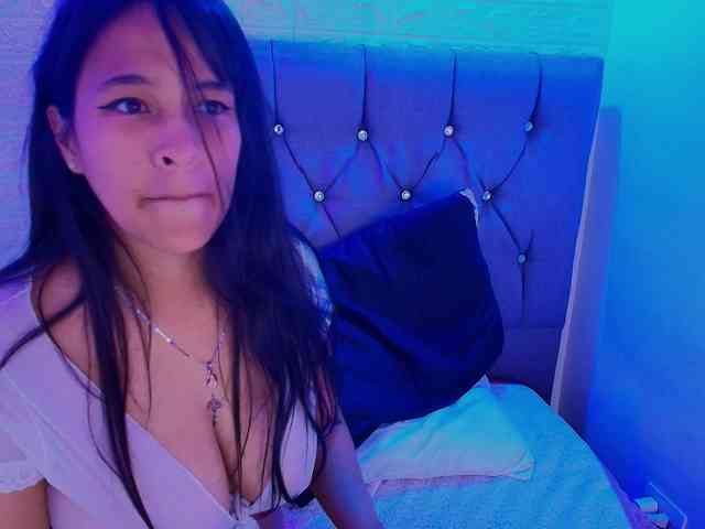 andrea-lovely1 webcam