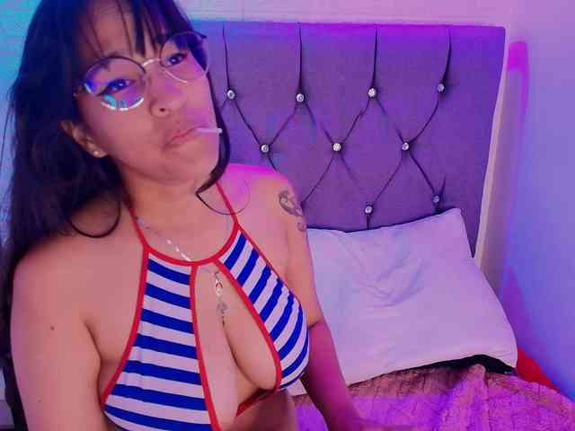 andrea-lovely1 webcam