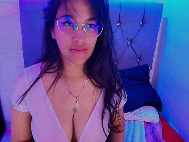 andrea-lovely1 webcam