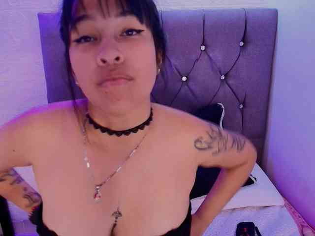 andrea-lovely1 webcam