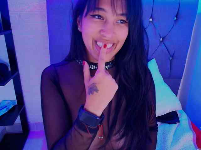 andrea-lovely1 webcam
