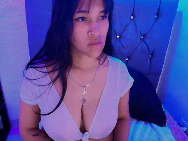 andrea-lovely1 webcam