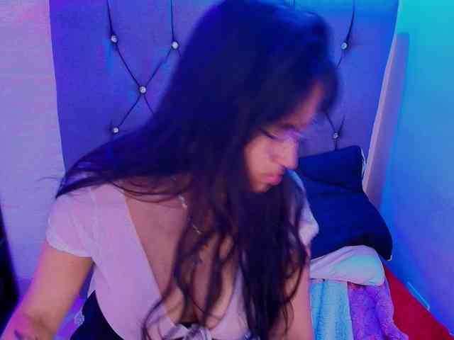 andrea-lovely1 webcam