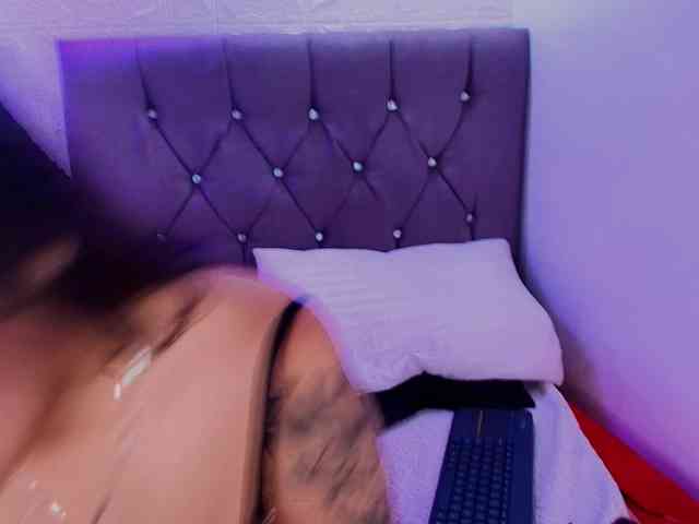 andrea-lovely1 webcam