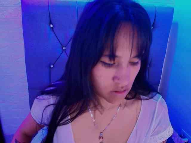 andrea-lovely1 webcam