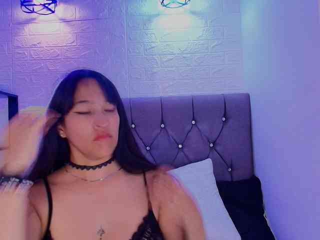 andrea-lovely1 webcam