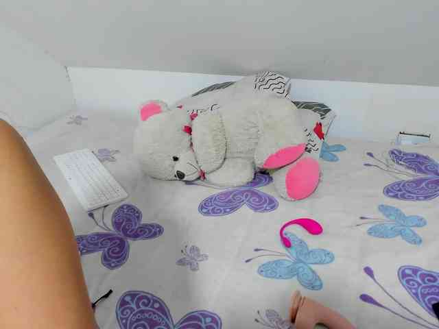 AntonelaMoon webcam