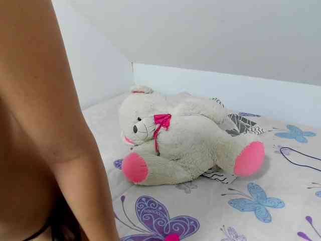 AntonelaMoon webcam