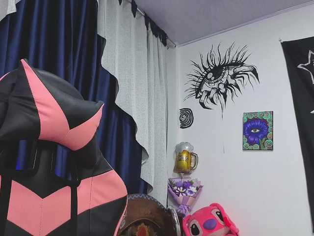 Vakker-meilee live cam on BongaCams