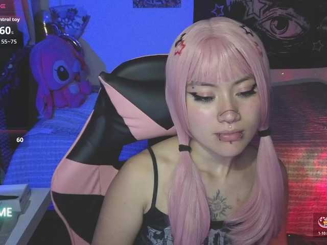 Vakker-meilee live cam on BongaCams
