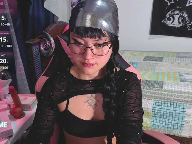 Vakker-meilee live cam on BongaCams